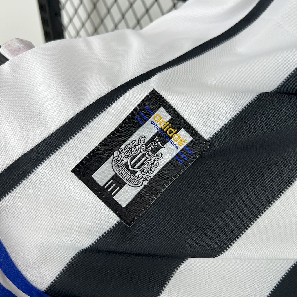 NEWCASTLE RETRO 99-00 HEMMATRÖJA