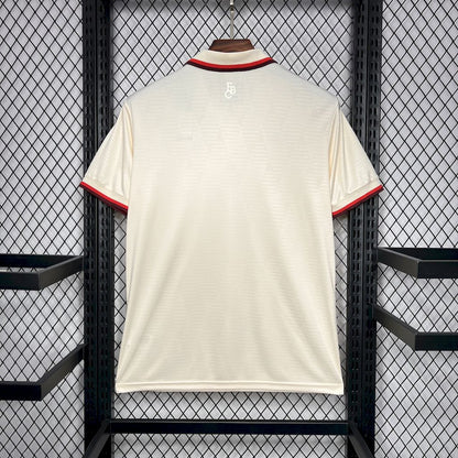 BAYERN MUNCHEN 24-25 TREDJETRÖJA