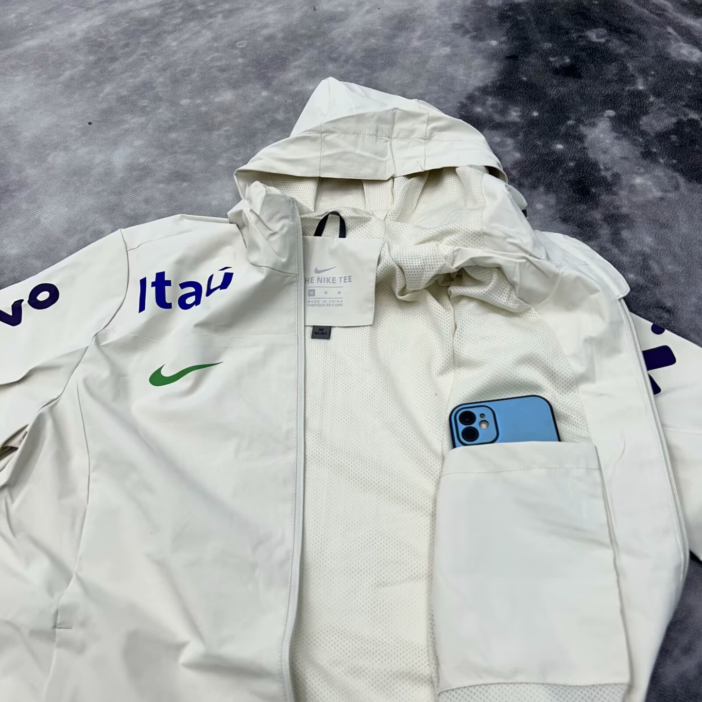 BRASILIEN - VINDJACKA