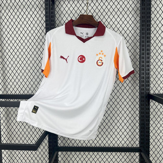 GALATASARAY 25-26 BORTATRÖJA
