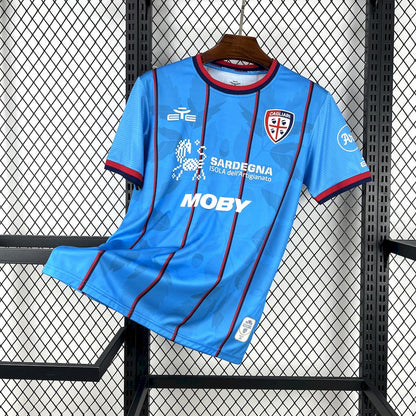 CAGLIARI 25-26 TREDJETRÖJA