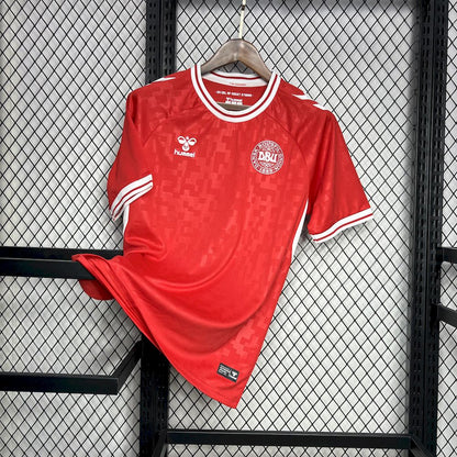 DANMARK 24-25 HEMMATRÖJA