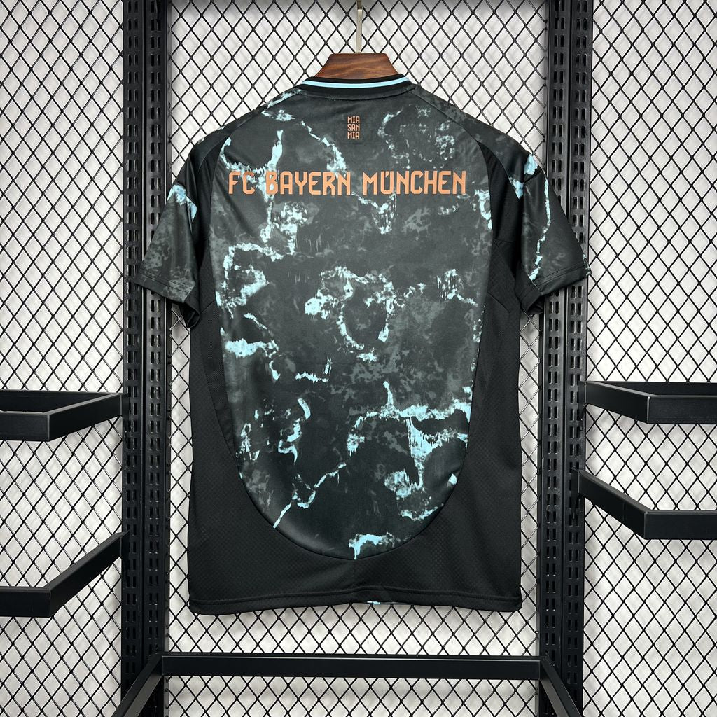 BAYERN MUNCHEN 24-25 BORTATRÖJA