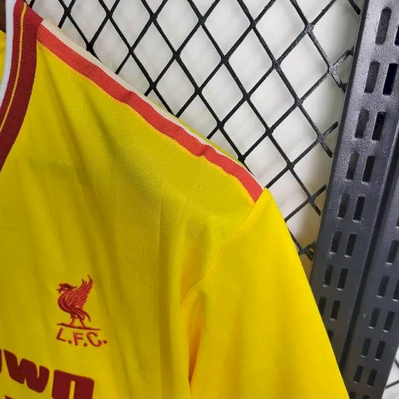 LIVERPOOL RETRO 85-86 TREDJETRÖJA
