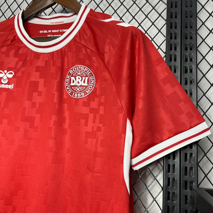 DANMARK 24-25 HEMMATRÖJA
