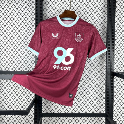 BURNLEY 25-26 HEMMATRÖJA