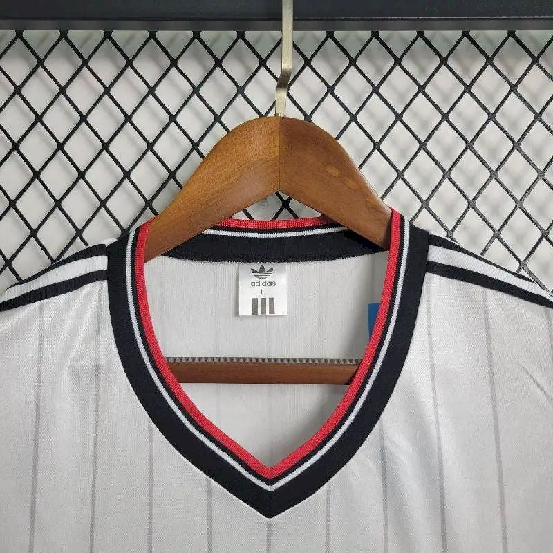 MANCHESTER UNITED RETRO 82-84 BORTATRÖJA