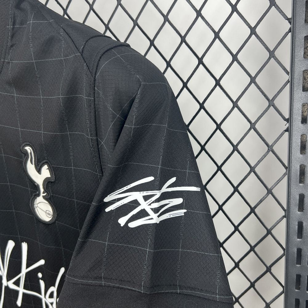 TOTTENHAM X STRAY KIDS - SPECIAL EDITION