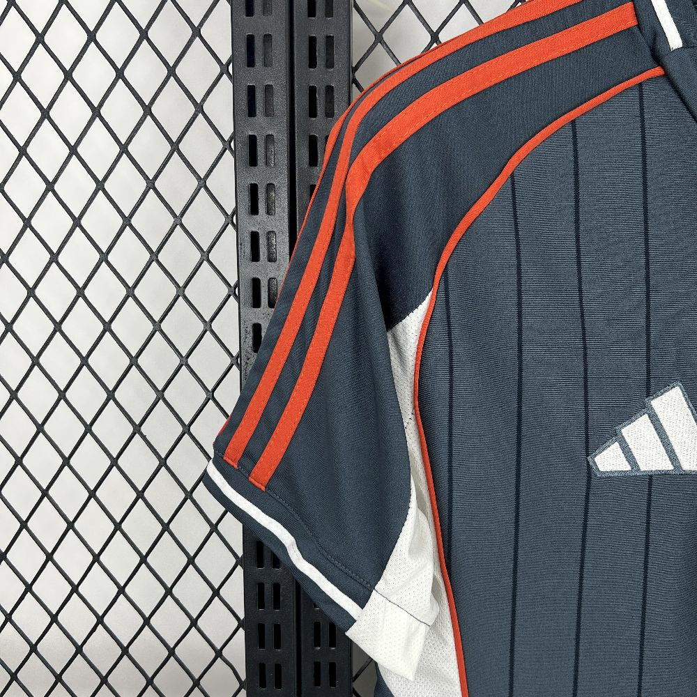 BAYERN MUNCHEN - SPECIAL EDITION