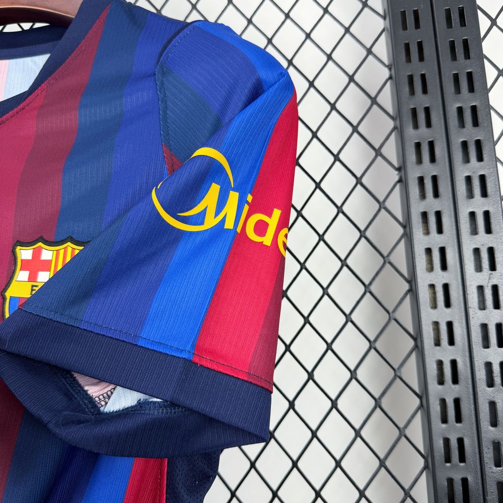 BARCELONA 26-27 HEMMATRÖJA