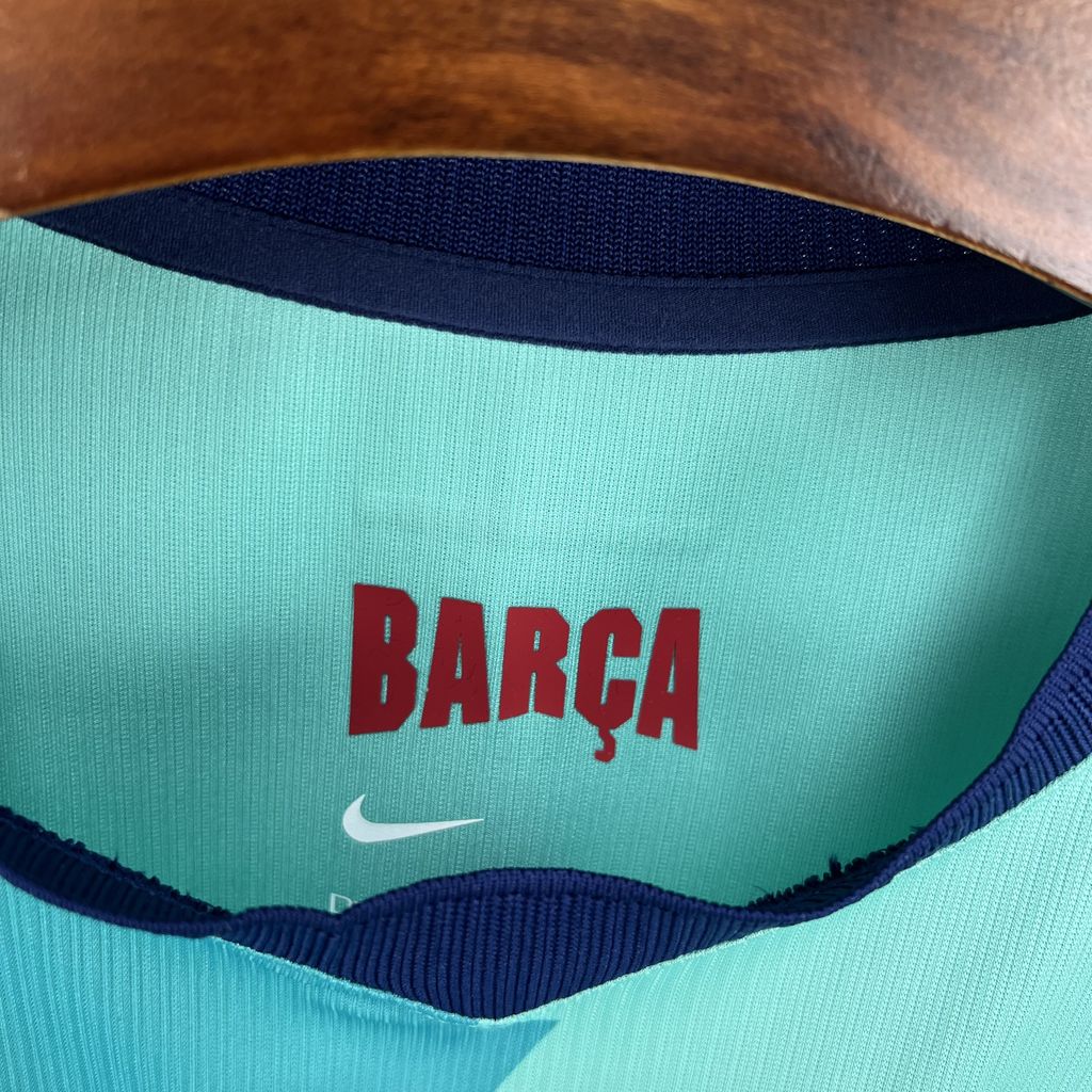 BARCELONA 26-27 TREDJETRÖJA