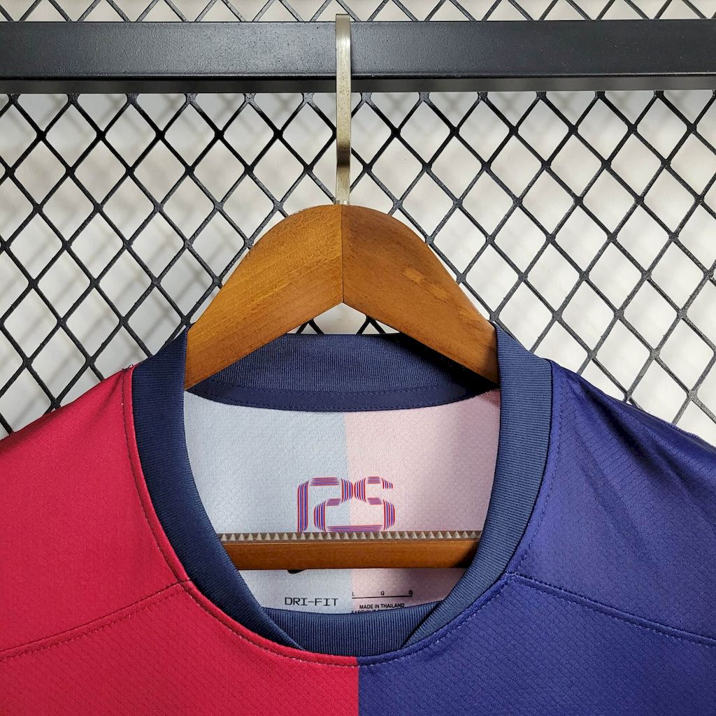 BARCELONA X COLDPLAY 24-25 HEMMATRÖJA