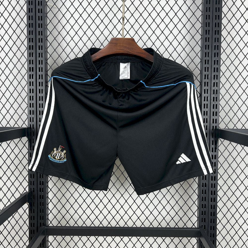 NEWCASTLE 25-26 HEMMASHORTS
