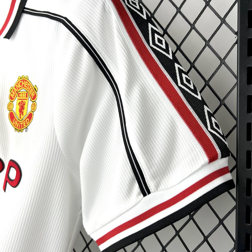 MANCHESTER UNITED RETRO 98-99 BORTATRÖJA