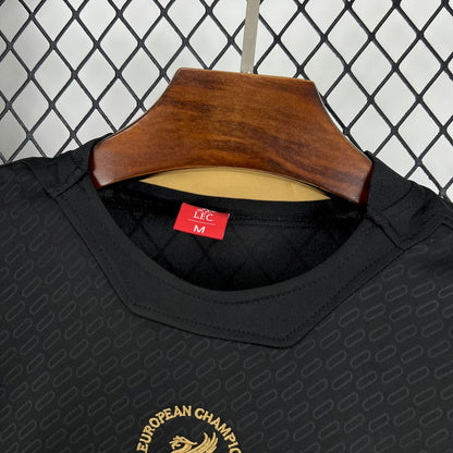 LIVERPOOL RETRO - SPECIAL EDITION