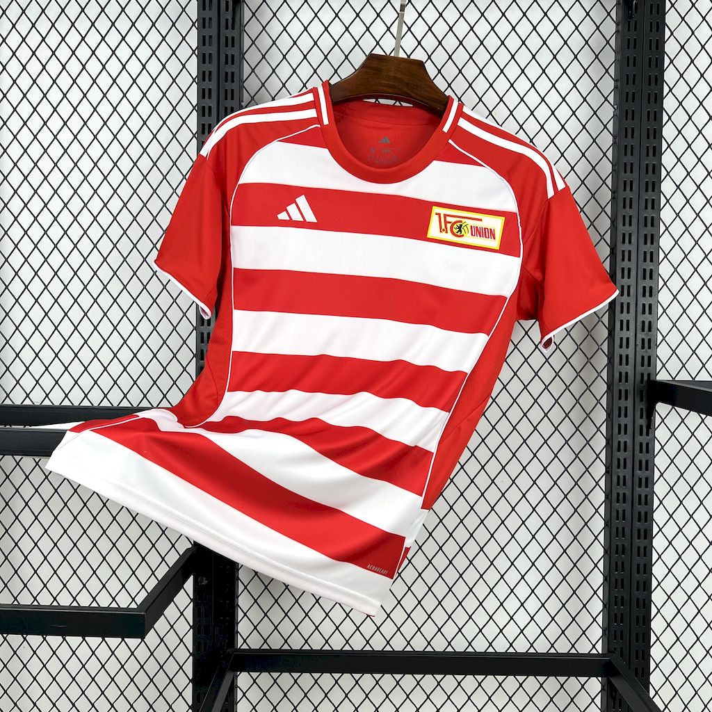 UNION BERLIN 25-26 HEMMATRÖJA
