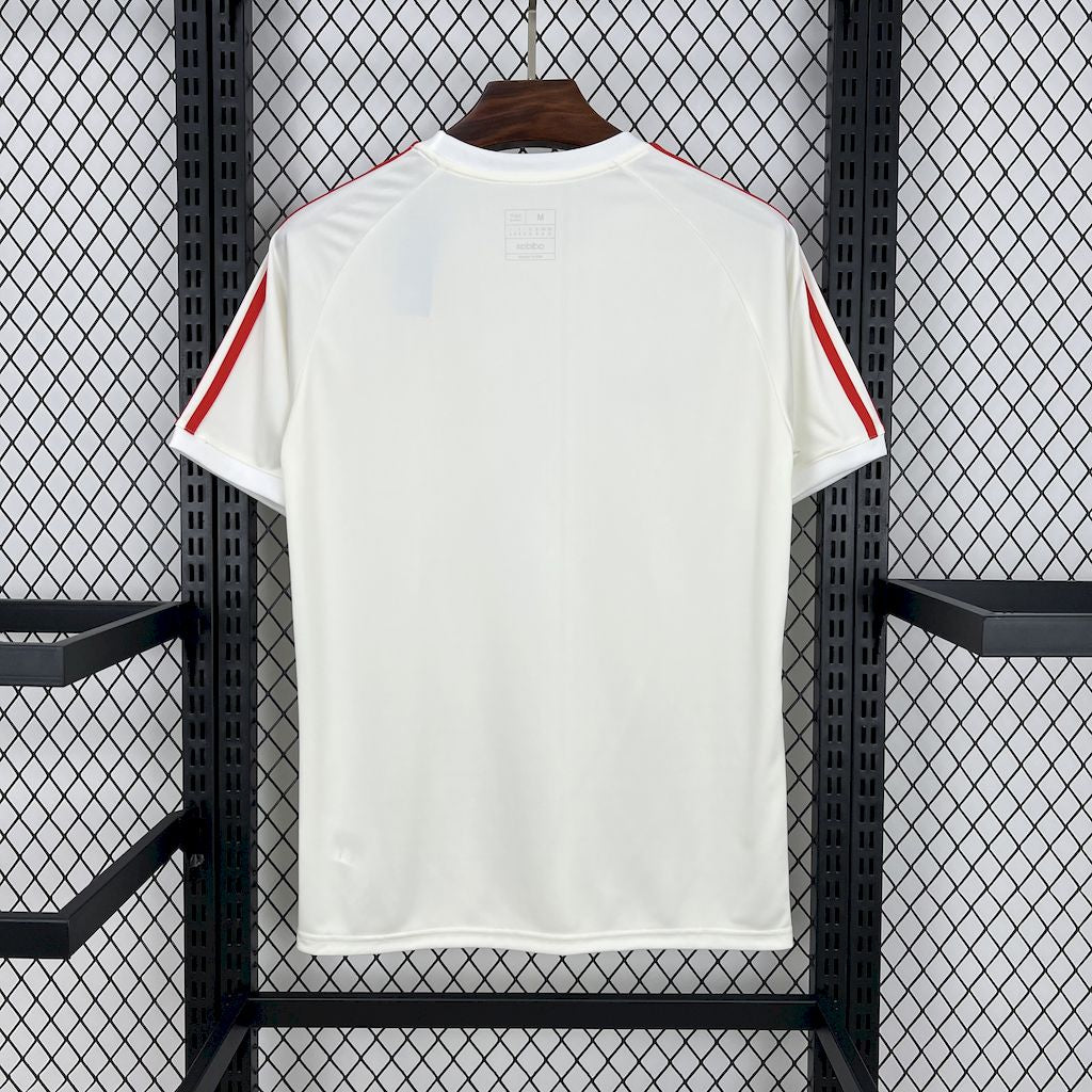 MANCHESTER UNITED - SPECIAL EDITION
