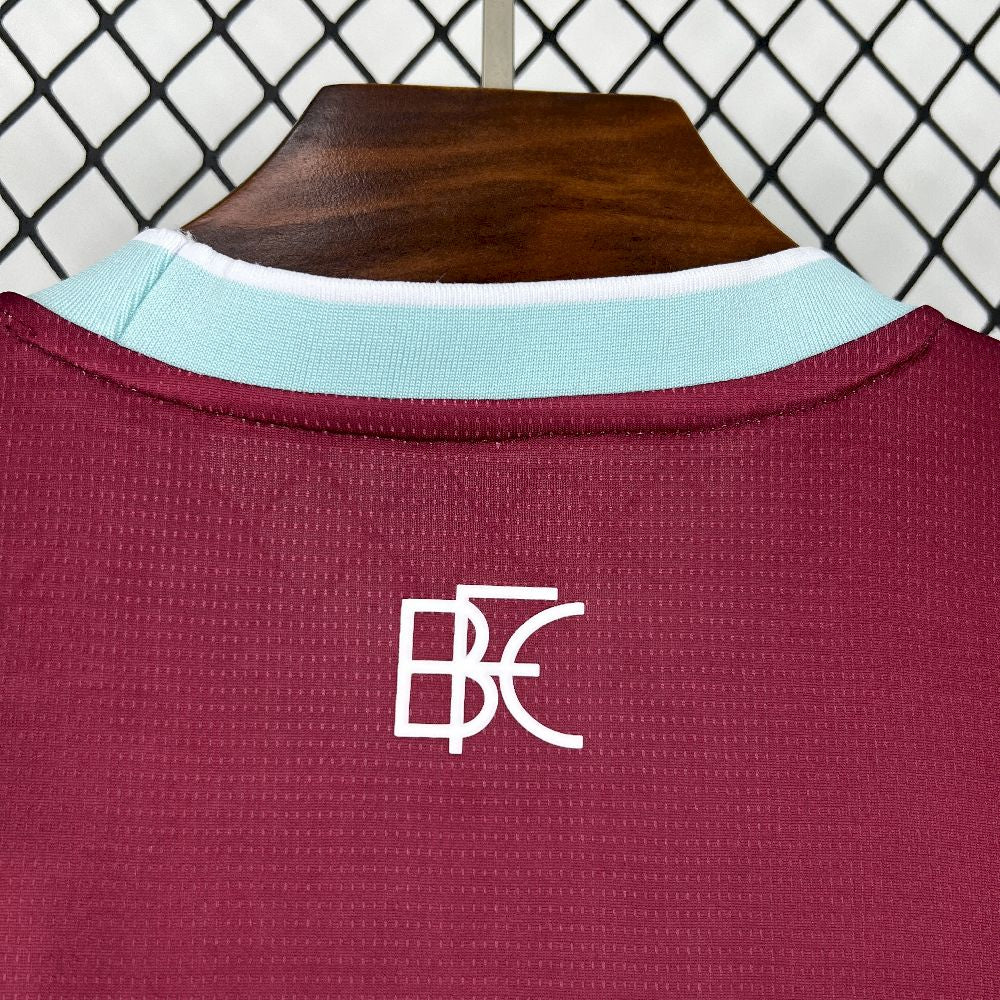 BURNLEY 25-26 HEMMATRÖJA