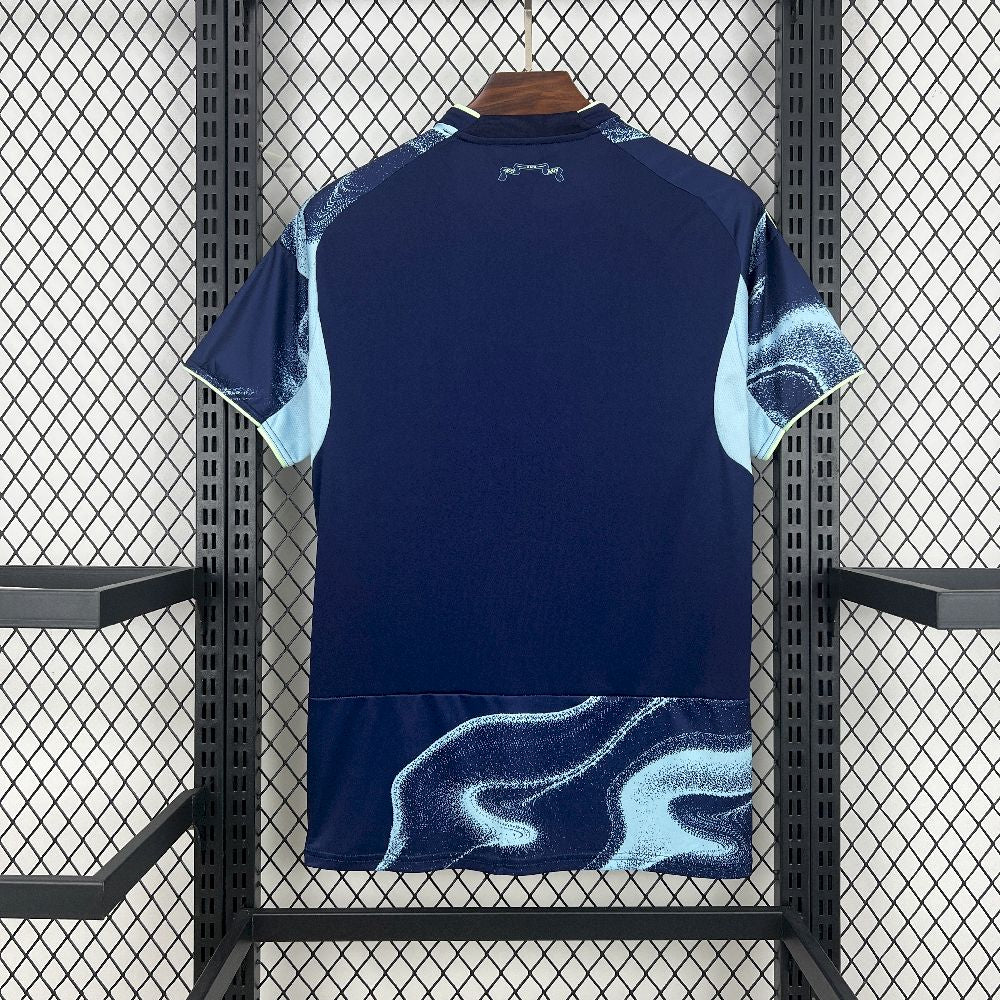 AJAX 25-26 BORTATRÖJA