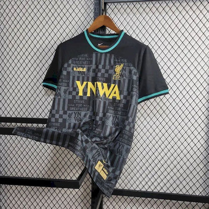 LIVERPOOL X LEBRON JAMES - SPECIAL EDITION