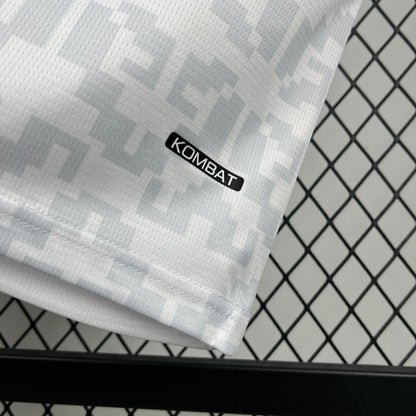 TUNISIEN 2026 BORTATRÖJA