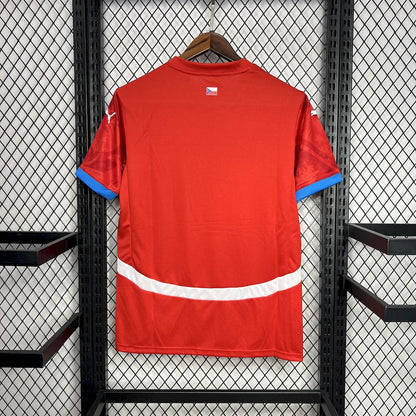 TJECKIEN 24-25 HEMMATRÖJA