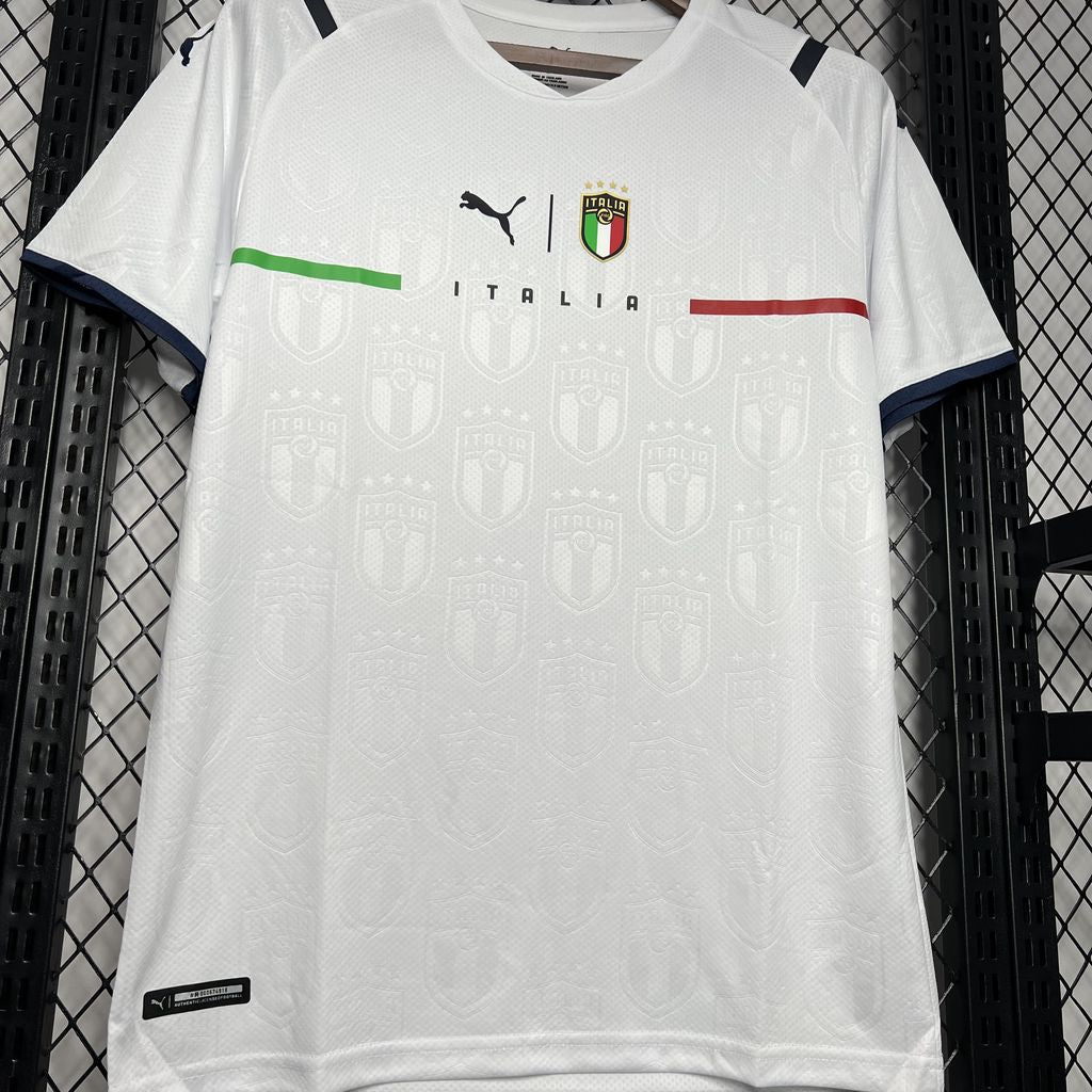 ITALIEN 2021 BORTATRÖJA