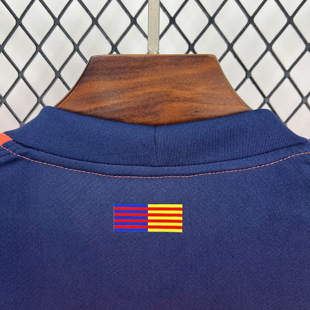 BARCELONA 25-26 TREDJETRÖJA
