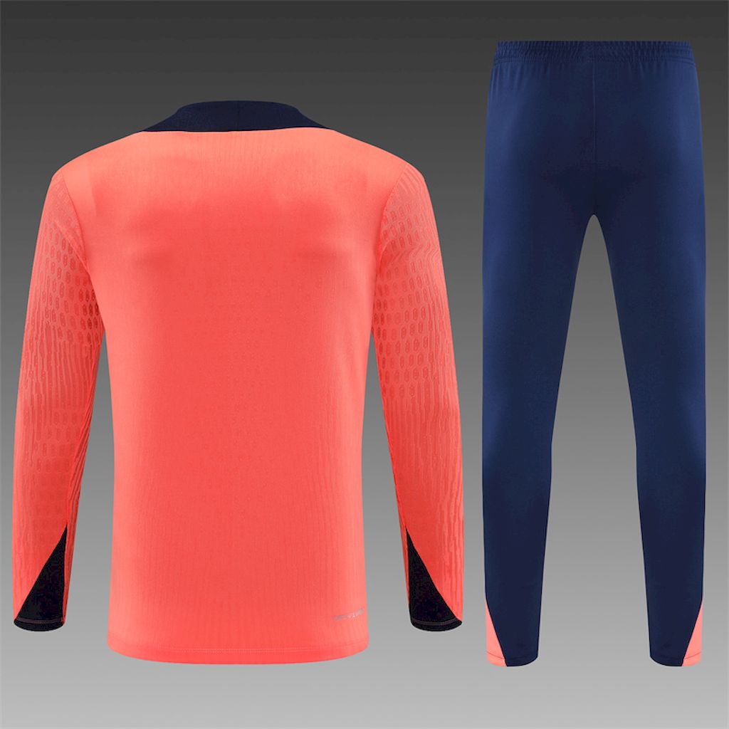 BARCELOAN - TRACKSUIT