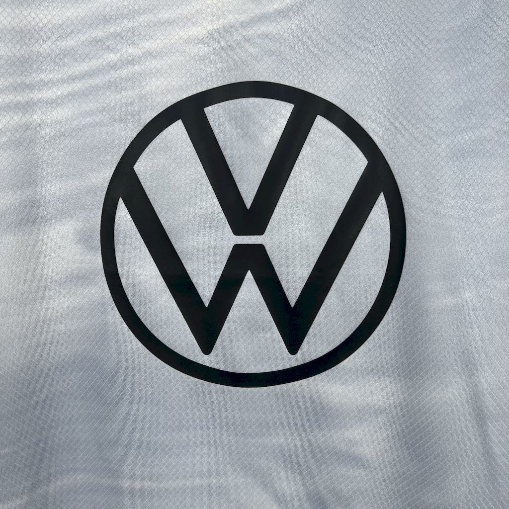 WOLFSBURG 25-26 BORTATRÖJA